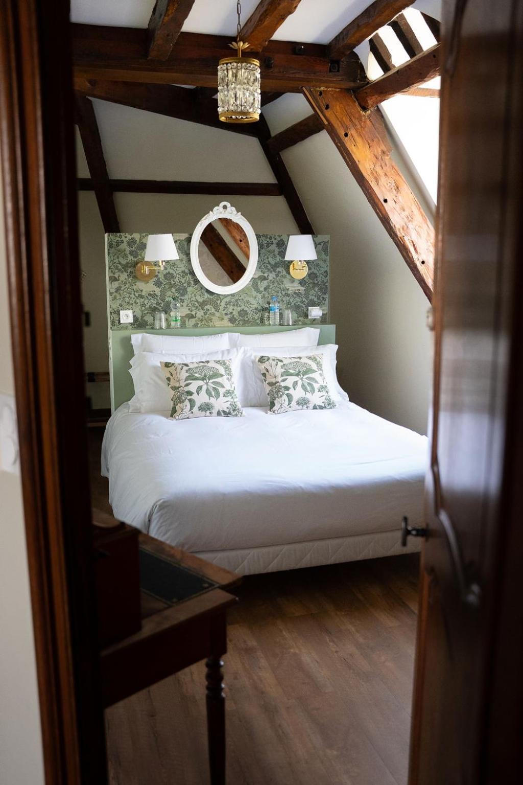 La Meffrais 1741 Bed & Breakfast Dinan Ngoại thất bức ảnh