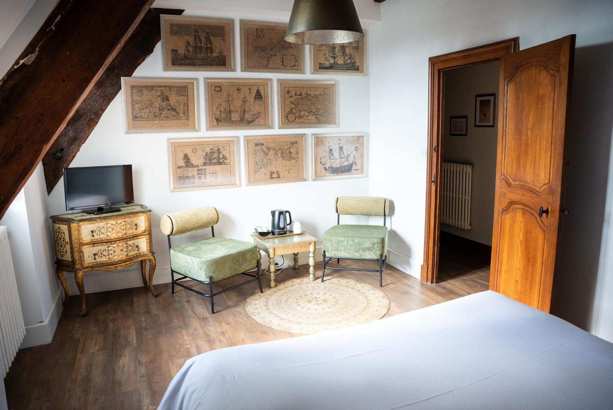 La Meffrais 1741 Bed & Breakfast Dinan Ngoại thất bức ảnh